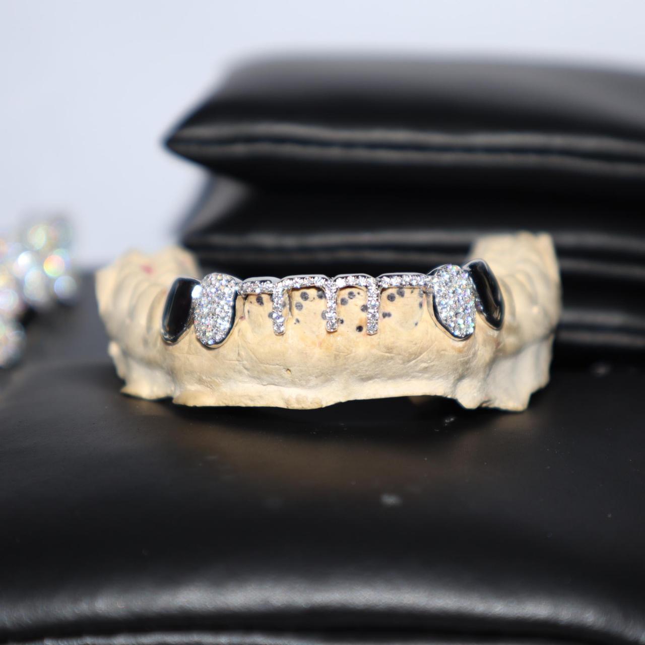 TG004 — Majestic White Gold Plated Zigzag Moissanite Grillz - Top 12 & Bottom 12